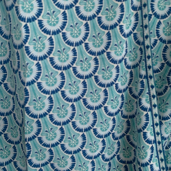 New Max Studio short Flutter Sleeve Top Blouse SZ Medium - Picture 9 of 11